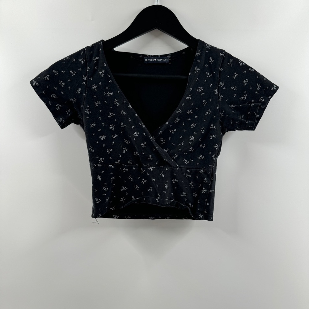 Brandy Melville Floral Wrap Style Top Black V-Neck One Size - Picture 1 of 5